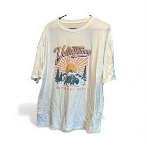 New in package Yellowstone shirt XL unisex women